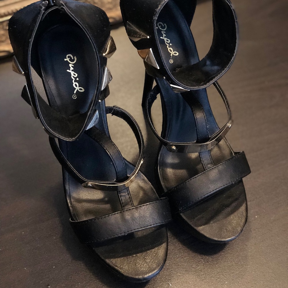 Qupid Black Cuffed Platforms